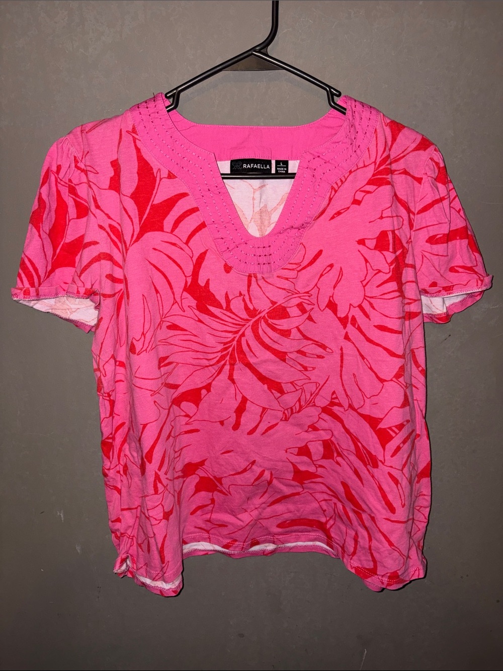 Rafaella Hot Pink & Red Tropical V-Neck Short Sleeve Top
